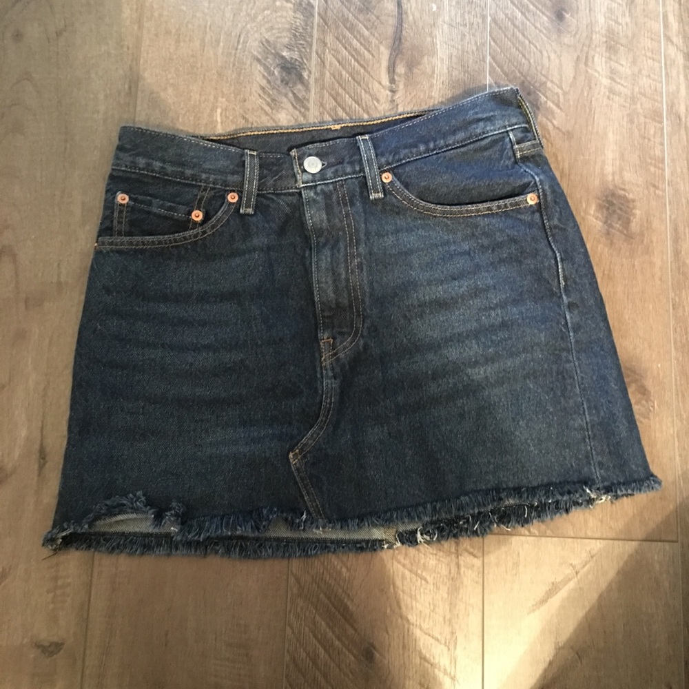 Levi’s Jean skirt size 27